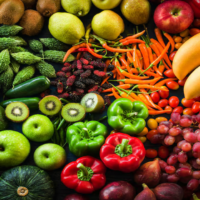 diferentes-frutas-verduras-frescas-organicas-alimentacion-saludable-dieta_3236-487