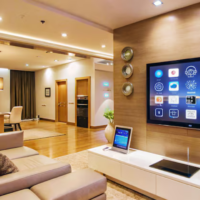 interior-moderno-sala-estar-gran-pantalla-tv-que-muestra-sistema-automatizacion-hogar_9975-33164